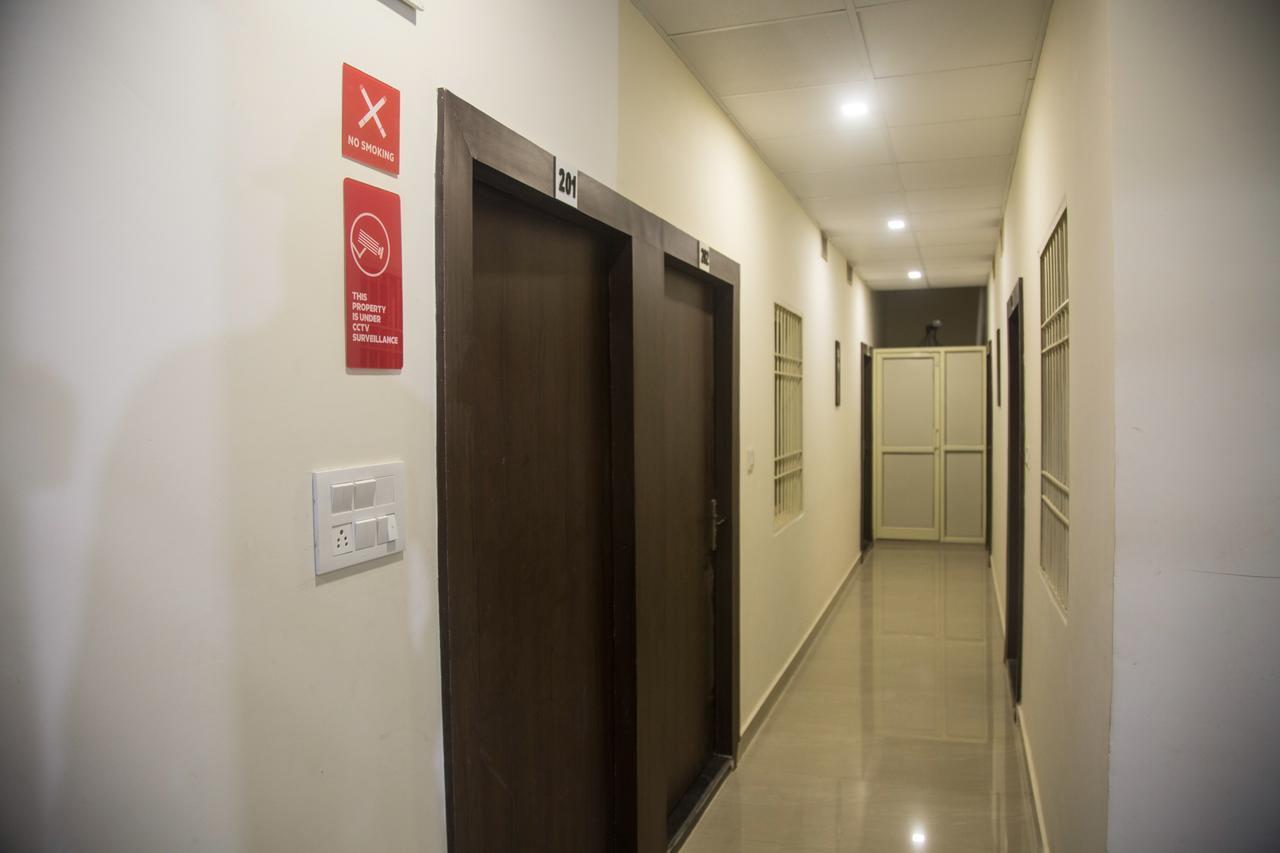 Отель Oyo 9123 Baghban Residency Гвалиор Экстерьер фото
